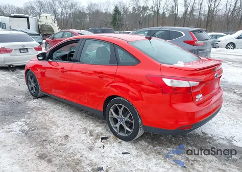 2014 Ford Focus Se from USA, damaged, VIN 1FADP3F24EL331022